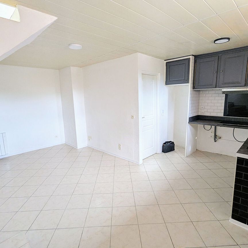 BOUC BEL AIR APPARTEMENT 3 PIECES TERRASSE ET PARKING , - Photo 1