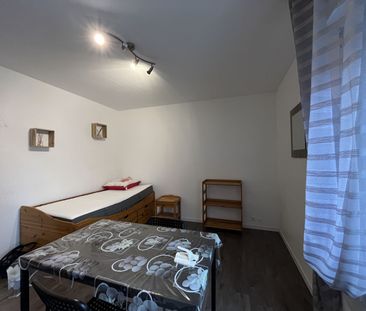 Location Appartement 1 pièce 20m² LILLE 59000 - Photo 2