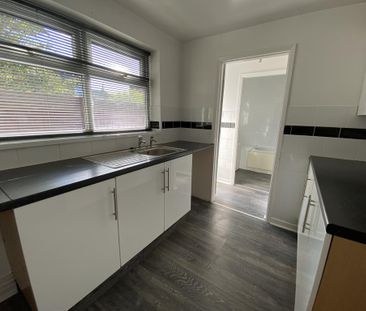 2 bedroom end of terrace house to rent - Photo 1