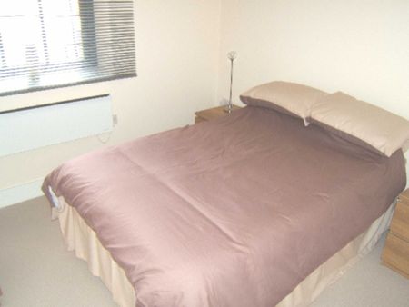 Home 2, 35 Chapeltown Street, Manchester, M1 - Photo 3