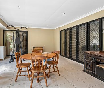 Spacious Family Home in the Sought-After Reserve Rise Estate - Photo 4