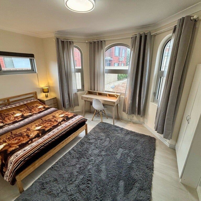 Hilton - Photo 1