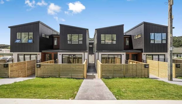 Near new 2 bedroom townhouse in a great Wainuiomata location - Photo 1