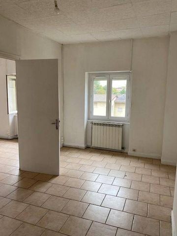 Location appartement 3 pièces 68 m² à Vienne (38200) 5 - Photo 2