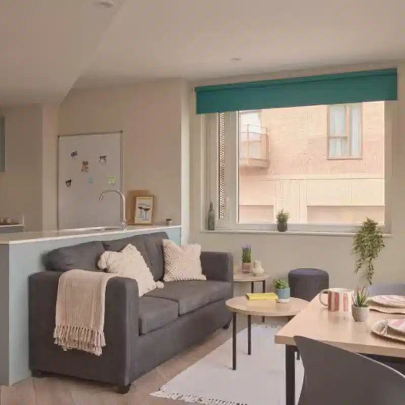 Deluxe Ensuite - Photo 1