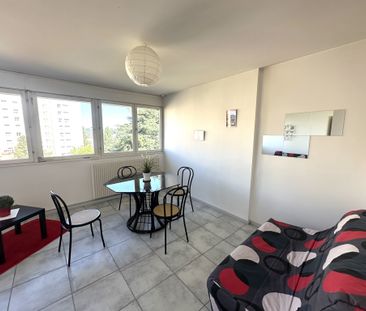 Location Appartement 1 pièce 31m² ST ETIENNE 42100 - Photo 2