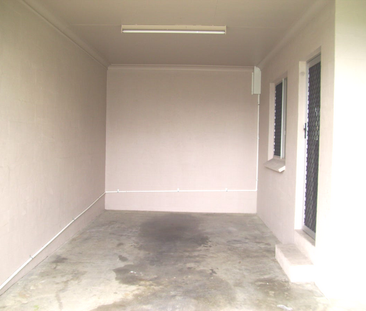 2 BEDROOM DUPLEX IN A CONVENIENT LOCATION! - Photo 3