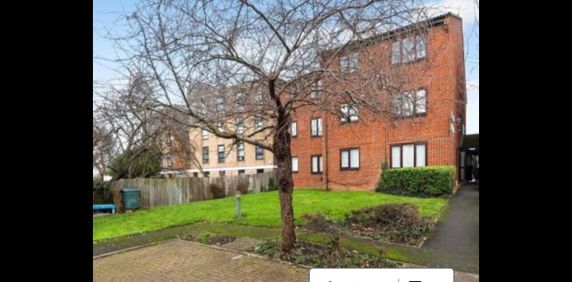 1 Bed Flat, Birchanger Road, SE25 - Photo 2