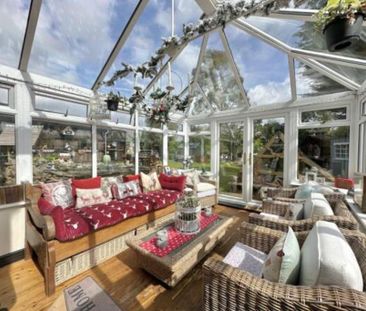 4 bedroom detached house to rent - Photo 2