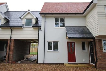 Dudley Cottages Smythies Green Nr Colchester, CO5 - Photo 2