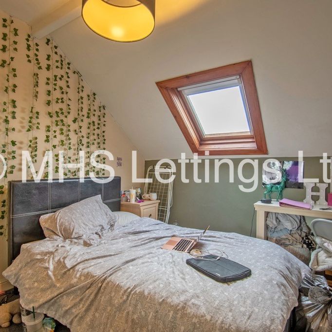 4 Bedroom End Terraced House for rent in Broomfield View - Photo 1