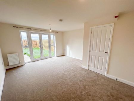 3 bedroom terraced house to rent - Photo 4