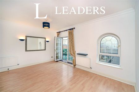 2 bedroom apartment to rent Wellington Court, The Strand, Brighton, BN2 - Photo 2