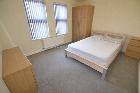 6 bedroom terraced house to rent - Photo 5