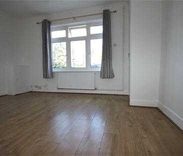 Cranleigh Road, Feltham, Middlesex,TW13 - Photo 3