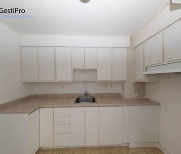 1805 de Grandville - Photo 1