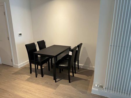 Royal Eden Docks 3 Room 1 - Photo 3