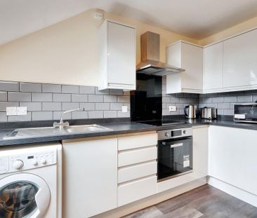 3 bedroom apartment to rent - Photo 5