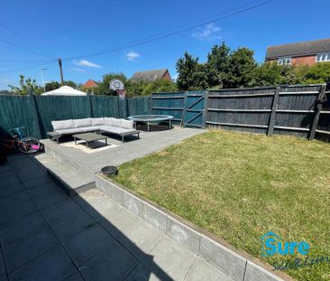 3 bedroom semi-detached house to rent - Photo 3