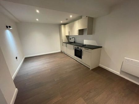 High Street, Swindon - Photo 5