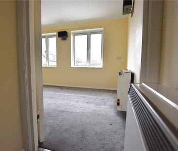 Studio to rent - Photo 6