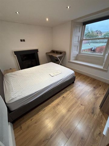 2 bedroom private hall to rent - Photo 3