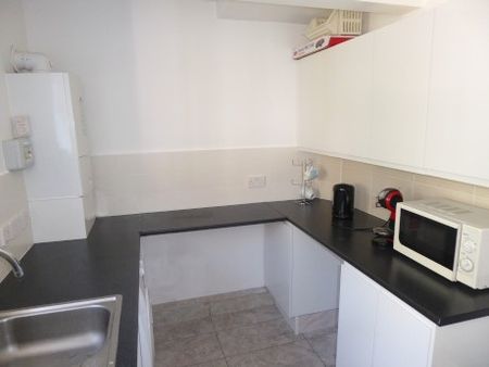 Room in a Shared House, Methwold Road, W10 - Photo 5