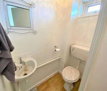 Throckmorton Road, Canning Town, E16 - Photo 6