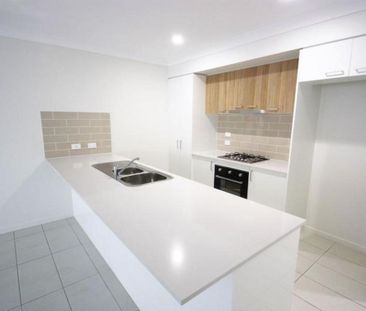 High up on the hill to catch the breezes - Photo 2