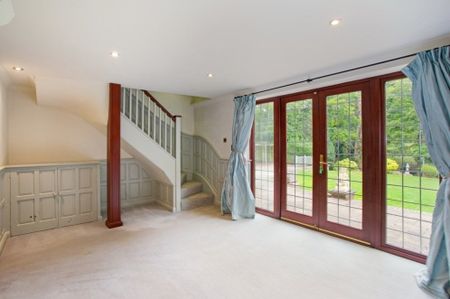 4 bedroom detached house to rent - Photo 4