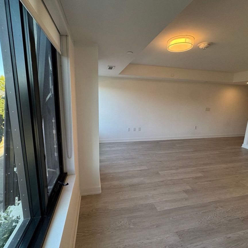 For Lease - 3 Strathgowan Avenue Unit# 313, Toronto, Ontario - Photo 1