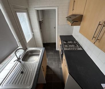2 bedroom house - terraced to rent - Photo 3