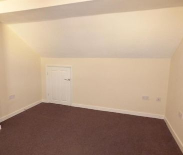 Greenhead Lane, Dalton, Huddersfield, HD5 8EB - Photo 2