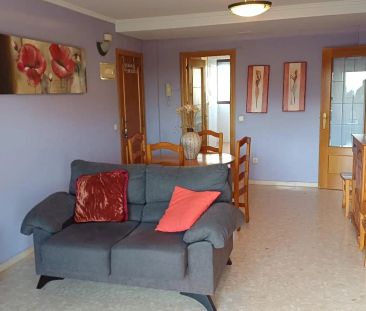 Apartamento de alquiler en Calle de la Rioja, Playa de Gandia - Photo 1