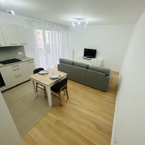 Location Appartement 2 pièces Meublé 45m² ST MAUR DES FOSSES 94100 - Photo 1