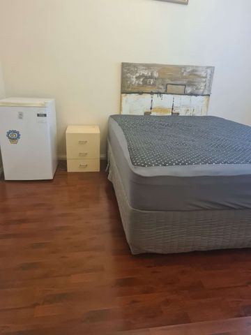 Melton South - Photo 5