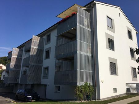 For rent in Orpond: stylishly renovated 4-room apartment with sunny balcony in a well-maintained building. - Foto 2