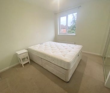 Hobart Crescent - Photo 3