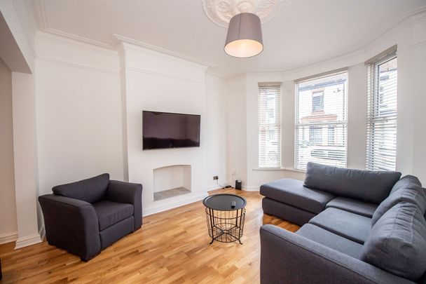 5 Bed Terraced House, Nicander Road, L18 - Photo 1