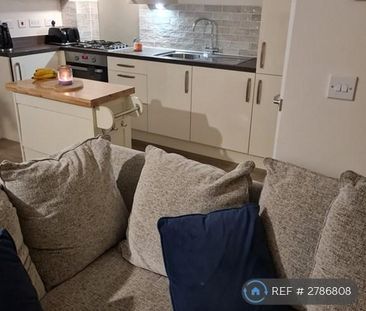 2 bedroom terraced house to rent - Photo 2