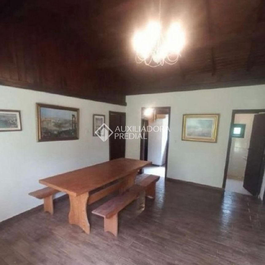 Casa com 3 quartos e 180m² para alugar em São João do Rio Vermelho, Florianópolis. - Photo 1