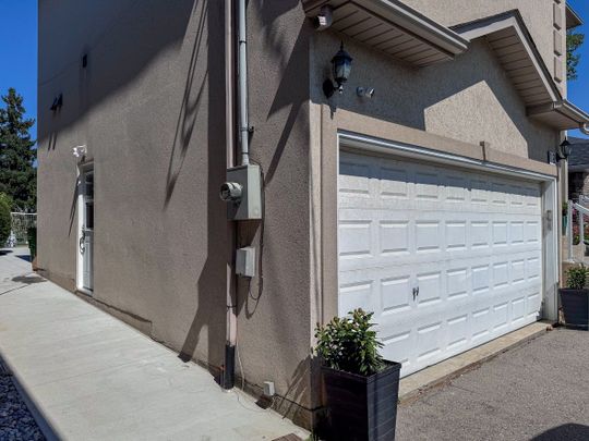 For Lease - 18 Sunset Trail Unit# Lower, Toronto, Ontario - Photo 1