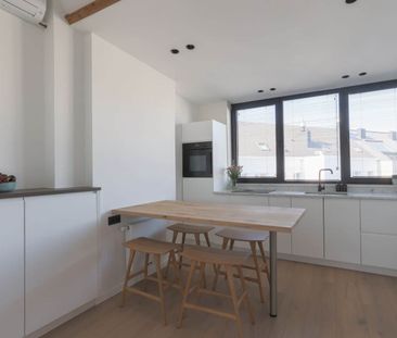 Slim, licht en ALL IN wonen in deze knappe studio op het Zuid - Photo 3