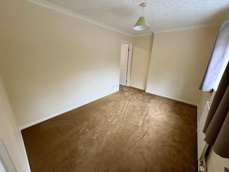 1 bedroom ground floor flat to rent - Photo 2