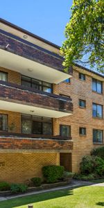 Two Bedroom Apartment with Balcony & Internal Laundry - Photo 3