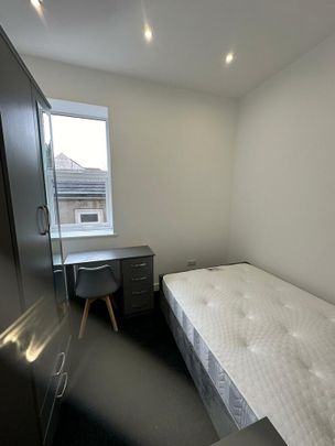 Woodfield Street, Morriston, Swansea - Photo 1