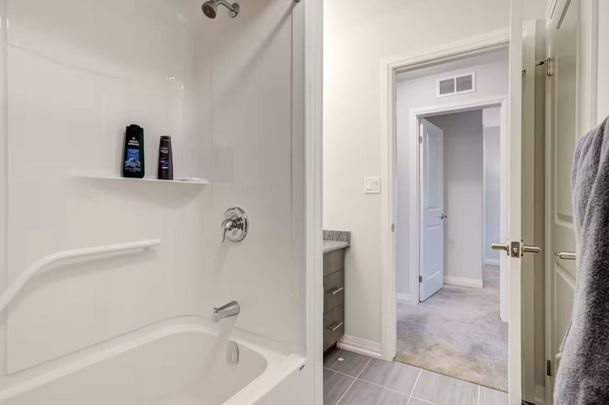 For Lease - 4552 Portage Road Unit# 45, Niagara Falls, Ontario - Photo 1