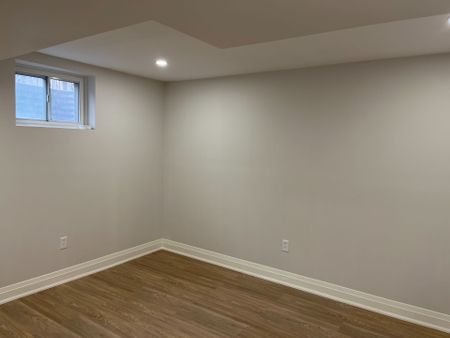 For Lease - 17 Applemore Road Unit# Basement, Toronto, Ontario - Photo 2
