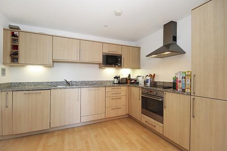 2 bedroom apartment to rent - Photo 4