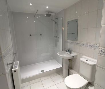 2 bedroom ground floor flat to rent - Photo 6